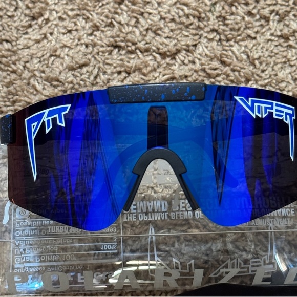 NWT Pit Viper Polarized Sunglasses Blue Lens Black Frame Blue Splatter - Picture 3 of 8